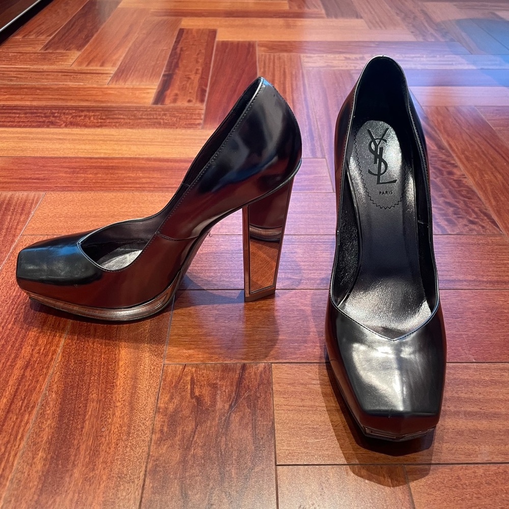 YSL Silver Pumps w/ Mirror Heels - New 8.5 $1,095